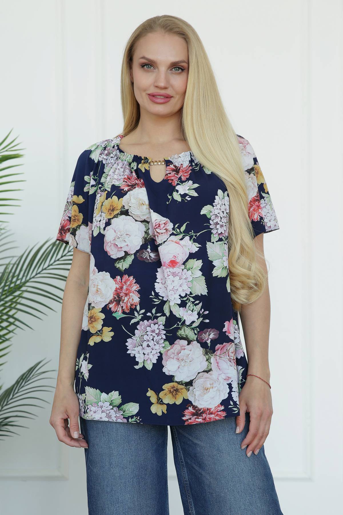 Розклешена блуза